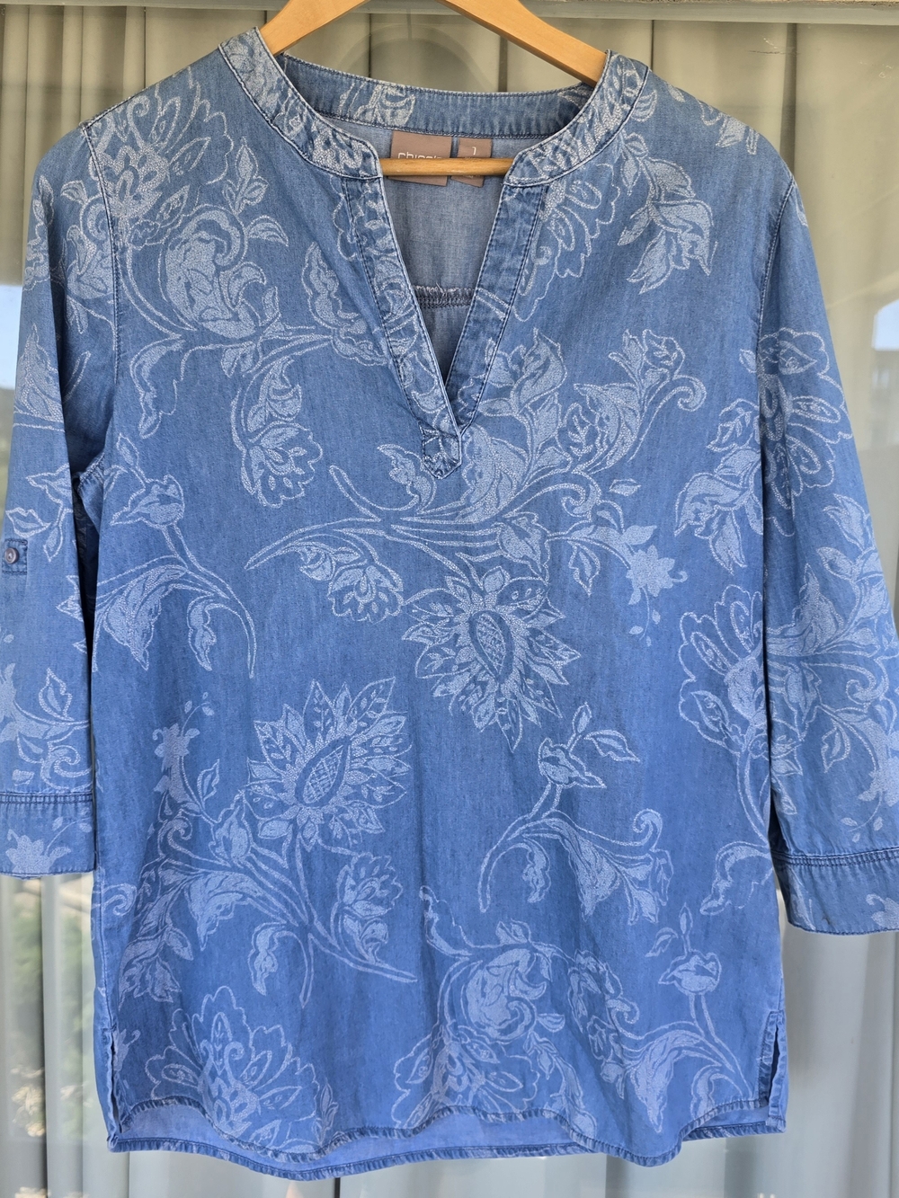 Chico's Blue Floral Tunic Shirt - Women's Relaxed Fit Size 1